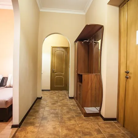 Apartamento On Khreshchatyk 21 *